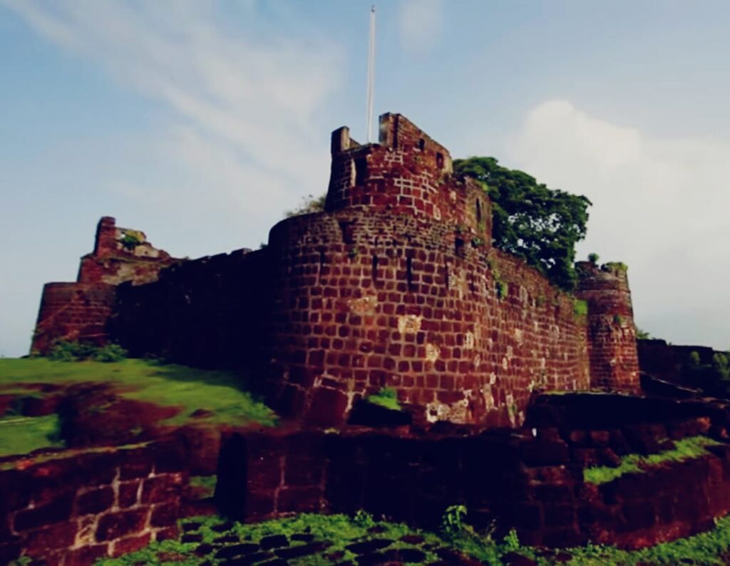 विजयदुर्ग किल्ला माहिती | Vijaydurg Fort Information in Marathi 2023